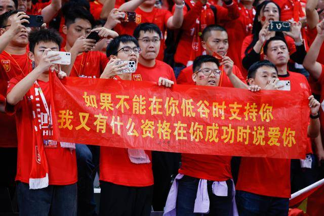 2023年开启街头摄影之旅的他，如何在北京捕捉高级感？